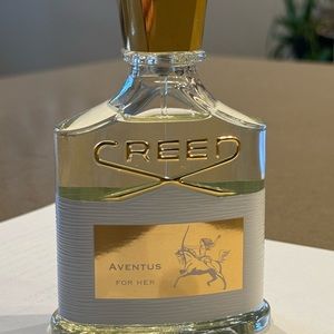 Cologne Creed Aventus for Her 2.5 fl. Oz brand new without the box
